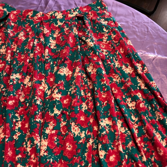 Lularoe Madison Skirt - Picture 2 of 5